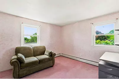 216 Gardner Avenue, Jericho, NY 11753 - Photo 18