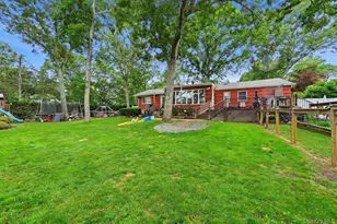 23 Flicker Dr, Middle Island, NY 11953 - Photo 24