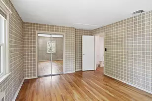 100 Bayberry Ave, Garden City, NY 11530 - Photo 22