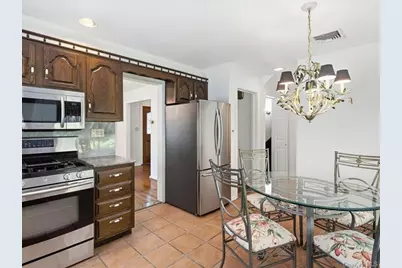 100 Bayberry Avenue, Garden City, NY 11530 - Photo 14