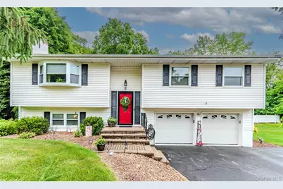 20 Kendell Drive, Wappingers Falls, NY 12590 - Photo 2