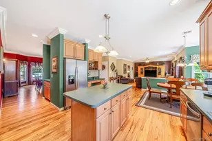 10 Park View Ln, Lake Grove, NY 11755 - Photo 14
