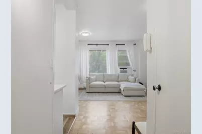 8 Fordham Hill Oval #1C, Bronx, NY 10468 - Photo 2
