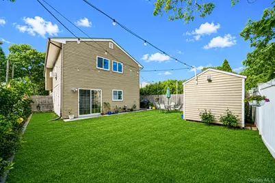 6 Atlantic Street, Holtsville, NY 11742 - Photo 4