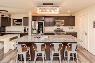 211 Ridgeline Dr, Poughkeepsie, NY 12603 - Photo 8