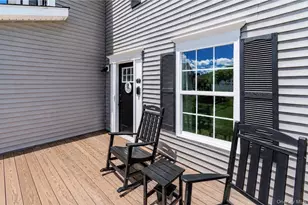 211 Ridgeline Dr, Poughkeepsie, NY 12603 - Photo 4