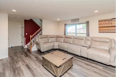 211 Ridgeline Drive, Poughkeepsie, NY 12603 - Photo 16