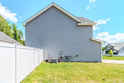 211 Ridgeline Drive, Poughkeepsie, NY 12603 - Photo 32
