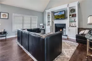 1 Deerwood Dr, Hopewell Junction, NY 12533 - Photo 6