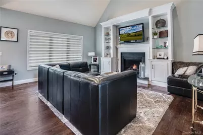 12 Whalen Road, Hopewell Junction, NY 12533 - Photo 6