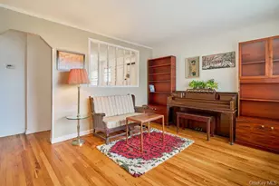 161 Van Buren St, West Babylon, NY 11704 - Photo 4
