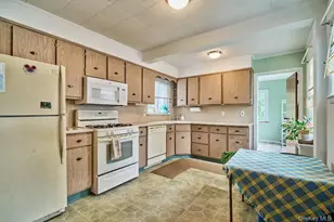 161 Van Buren St, West Babylon, NY 11704 - Photo 6