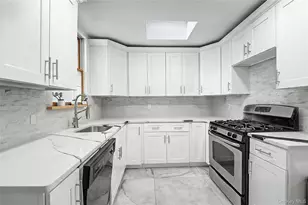 87 Susquehanna Ave, Great Neck, NY 11021 - Photo 10