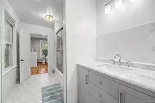 87 Susquehanna Ave, Great Neck, NY 11021 - Photo 14