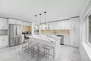 87 Susquehanna Ave, Great Neck, NY 11021 - Photo 8