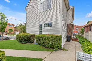 29-43 201st St, Bayside, NY 11360 - Photo 20