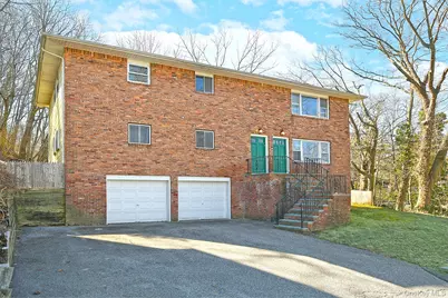 8 Harbor Hill Road #2 Second Floor, Glen Cove, NY 11542 - Photo 2