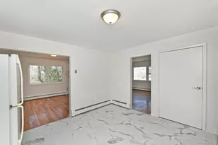 8 Harbor Hill Rd, Glen Cove, NY 11542 - Photo 10