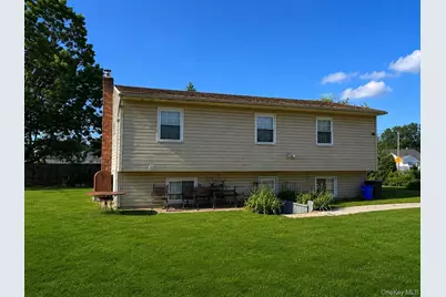 27 Pine Road, Amityville, NY 11701 - Photo 14