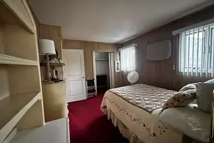 45 W Clearwater Rd, Lindenhurst, NY 11757 - Photo 10
