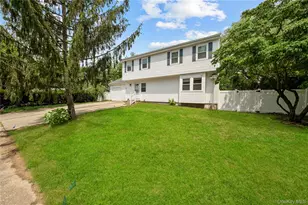 9 4th St, Nesconset, NY 11767 - Photo 2