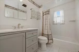 207 Sullivan Ave, Farmingdale, NY 11735 - Photo 20