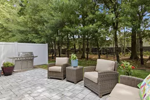 31 Willow Wood Dr, East Setauket, NY 11733 - Photo 28