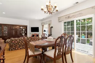 31 Willow Wood Dr, East Setauket, NY 11733 - Photo 8