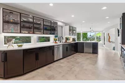 15 Harbour Point Drive, Northport, NY 11768 - Photo 12