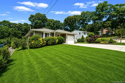 390 Blue Point Road, Farmingville, NY 11738 - Photo 2