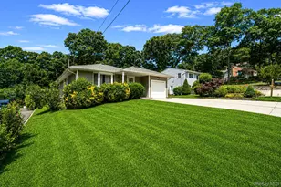 390 Blue Point Rd, Farmingville, NY 11738 - Photo 2
