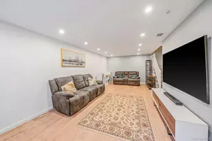 577 Blue Ridge Dr, Medford, NY 11763 - Photo 6