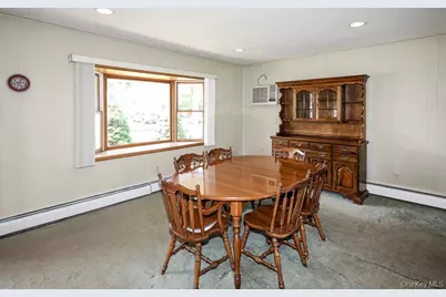 69 Corncrib Lane, Levittown, NY 11756 - Photo 4