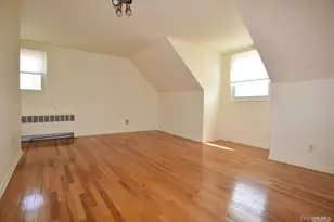 267 Haypath Rd, Old Bethpage, NY 11804 - Photo 10