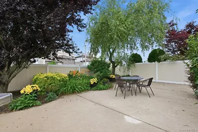 2461 Riviera Lane, Bellmore, NY 11710 - Photo 36