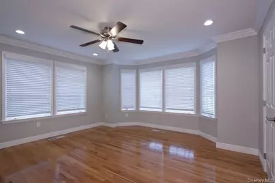 565 Merrick Road #208, Rockville Centre, NY 11570 - Photo 6