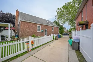 56-08 197th St, Fresh Meadows, NY 11365 - Photo 16