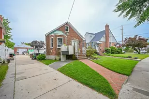56-08 197th St, Fresh Meadows, NY 11365 - Photo 2
