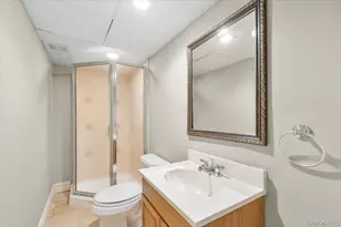 42 North Rd, Great Neck, NY 11024 - Photo 32