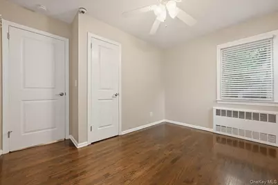 195 Scarcliffe Drive, Malverne, NY 11565 - Photo 16