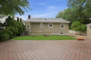 195 Scarcliffe Dr, Malverne, NY 11565 - Photo 36