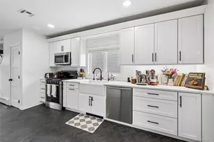 104 Park Ave, Babylon, NY 11702 - Photo 6