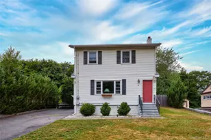181 N Grand Ave, Poughkeepsie, NY 12603 - Photo 2