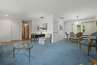 578 Richmond Road, East Meadow, NY 11554 - Photo 8