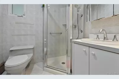 578 Richmond Road, East Meadow, NY 11554 - Photo 22