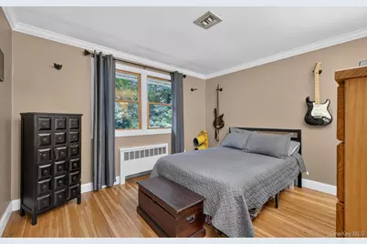27 Longwood Drive, South Huntington, NY 11746 - Photo 26
