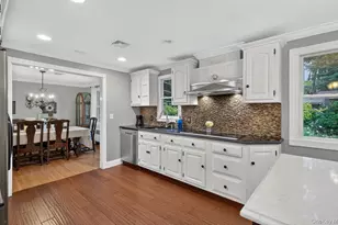27 Longwood Dr, South Huntington, NY 11746 - Photo 14