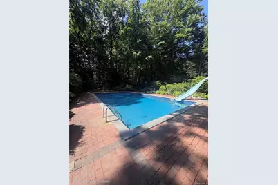 27 Longwood Drive, South Huntington, NY 11746 - Photo 38