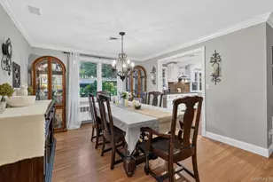 27 Longwood Dr, South Huntington, NY 11746 - Photo 16