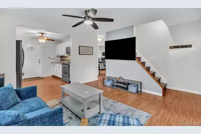 119 Parkwood Drive, Shirley, NY 11967 - Photo 4